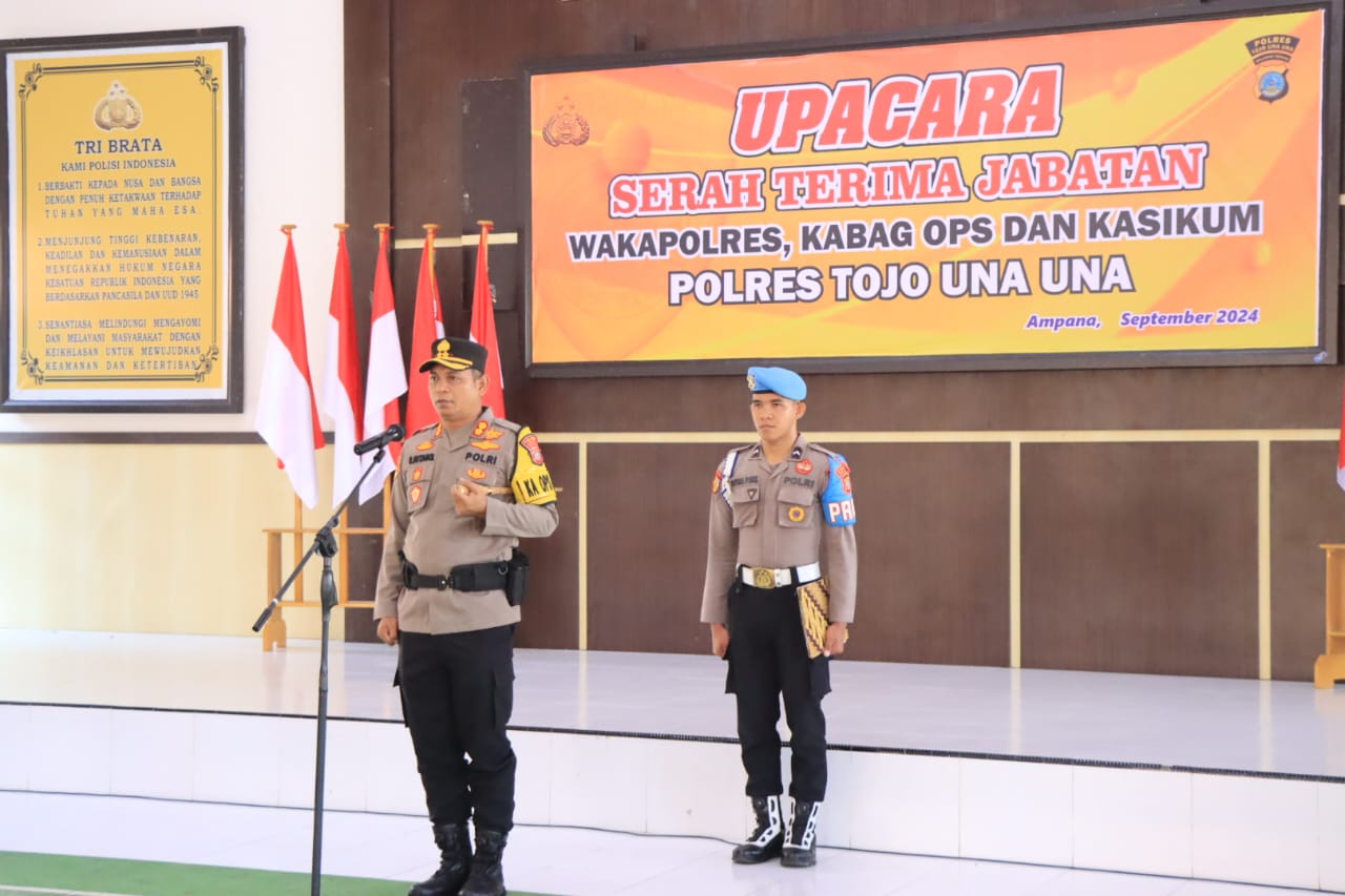 Foto: Kapolres Touna AKBP Ridwan J.M. Hutagaol, S.I.K., S.H. pimpin upacara serah terima jabatan (Sertijab) di aula Endra Dharmalaksana