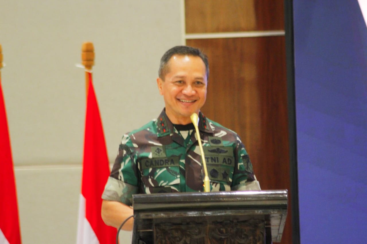 Panglima Kodam XIII/Merdeka, Mayjen TNI Candra Wijaya, M.A.