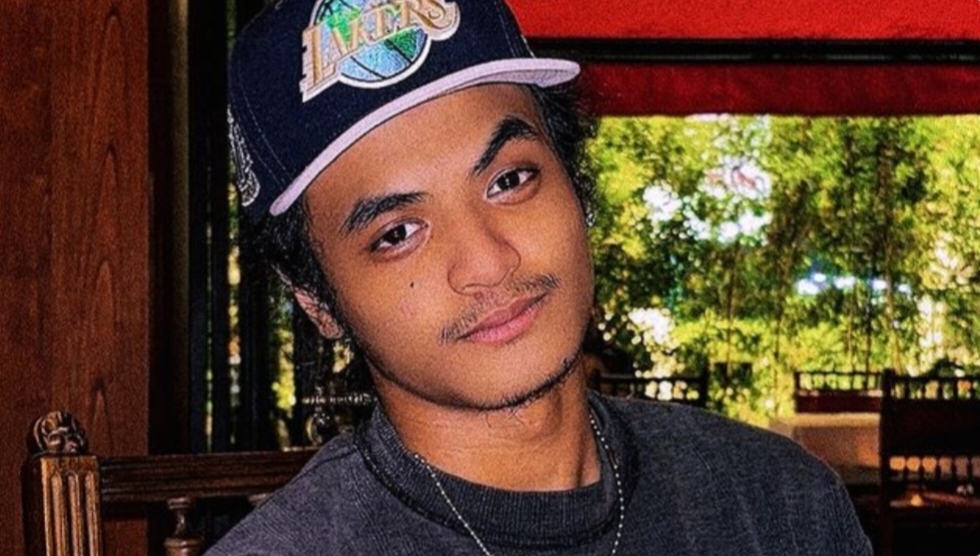 Hasil visum milik Laura Meizani alias Lolly akan menjadi bukti apakah putri Nikita Mirzani tersebut memang benar melakukan aborsi kehamilan. Jika benar, maka Vadel Badjideh besar kemungkinan akan jadi tersangka--Instagram @vadelbadjideh