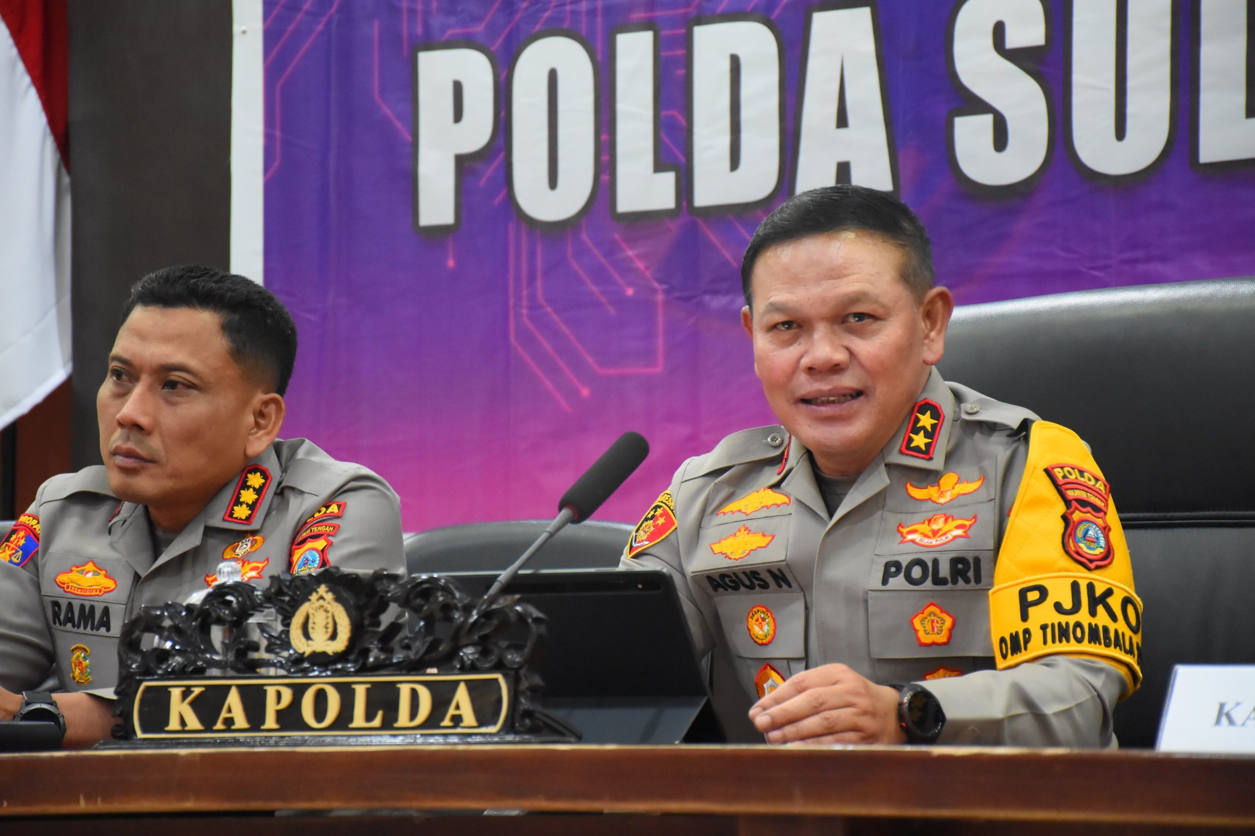 Kapolda Sulteng Irjen Pol Agus Nugroho saat memimpin Konfrensi Pers, Senin malam (30/9/2024)