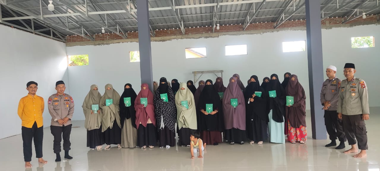 Mempererat tali silaturahmi dan mendukung pendidikan agama di Kabupaten Poso, Dai Polri Satgas II Preemtif Operasi Madagago Raya