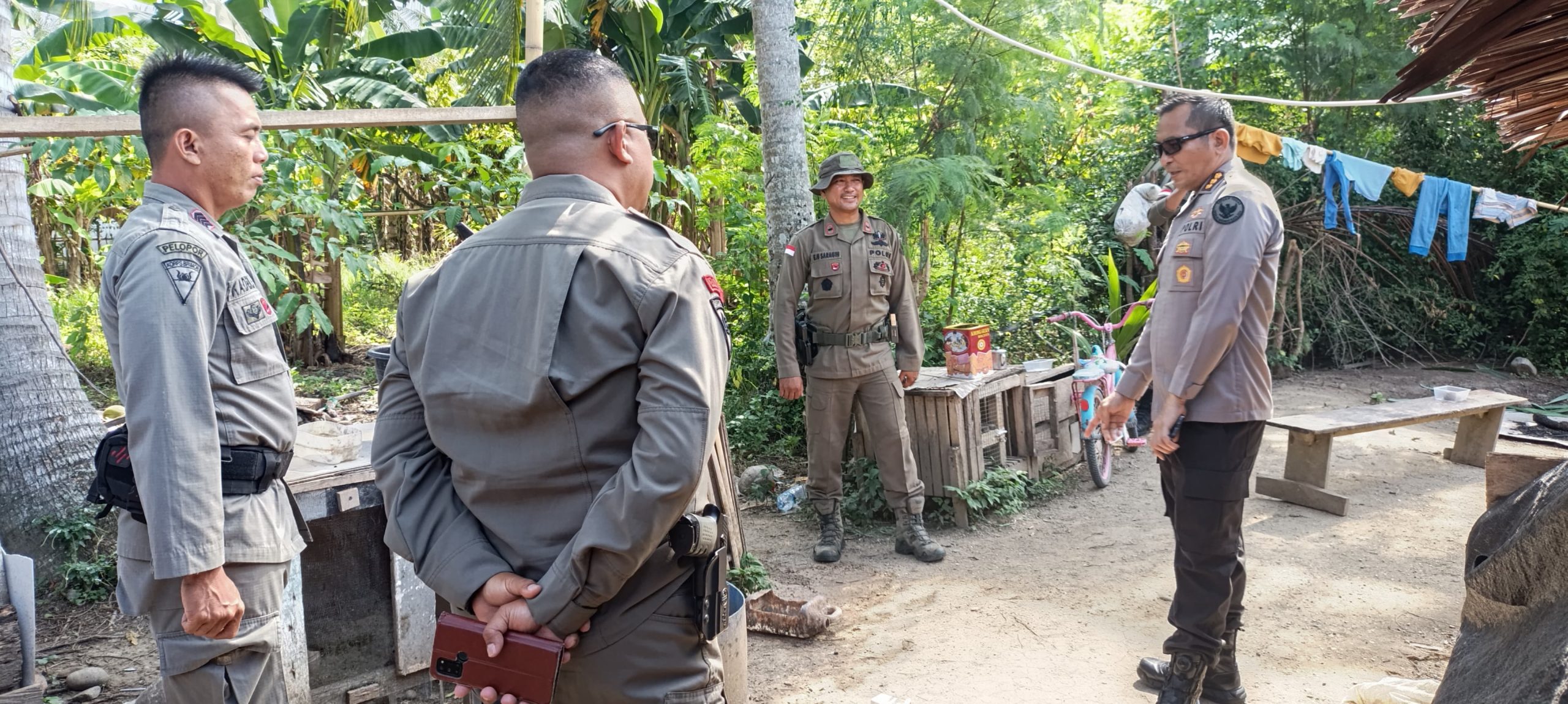 Kaops Madago Raya mengunjungi Poskotis Ops Madago Raya di Desa Tokorondo, Kabupaten Poso