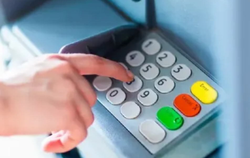 Ilustrasi ATM. (Getty Images/iStockphoto/PKpix