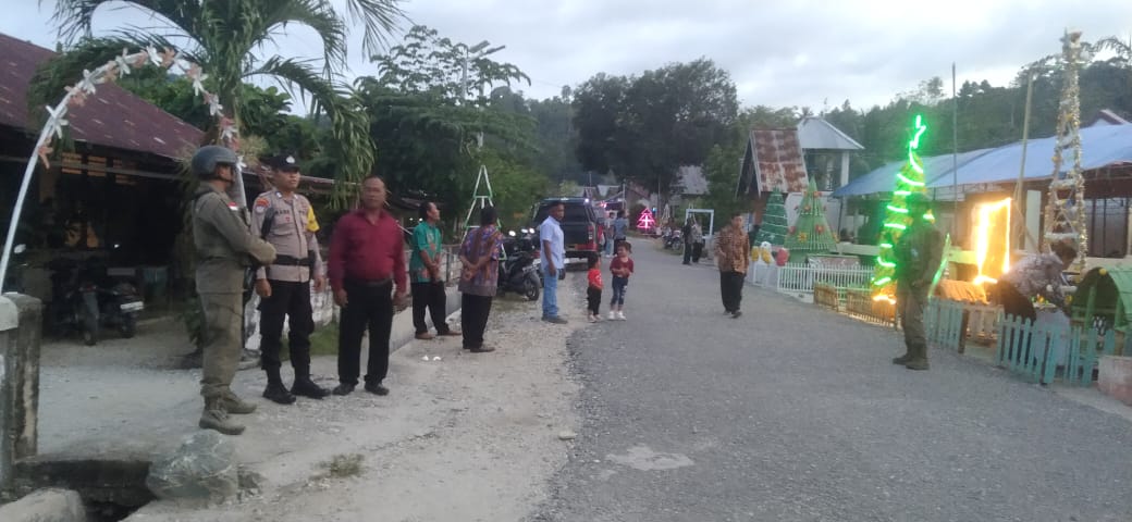 Satgas III Preventif melaksanakan pengamanan ibadah Natal di sejumlah gereja di wilayah operasi Kabupaten Poso, Rabu (25/12/2024).