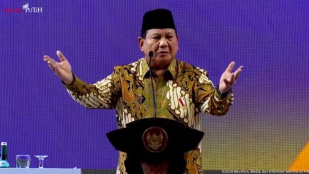 Foto: Presiden Prabowo Subianto memberikan sambutan dalam pembukaan Sidang Tanwir dan Resepsi Milad ke-112 Muhammadiyah, Kupang, Rabu (4/12/2024). (Tangkapan Layar Youtube Sekretariat Presiden)