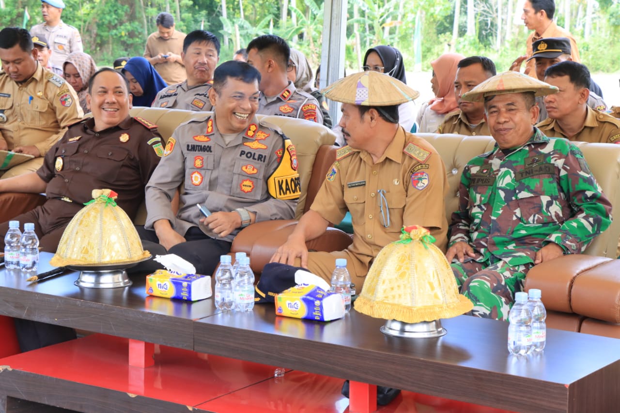 Bersama Forkopimda, Kapolres Touna Ikuti Zoom Meeting Penanaman Jagung Serentak 1 Juta Hektar (Foto Humas Polres Touna)