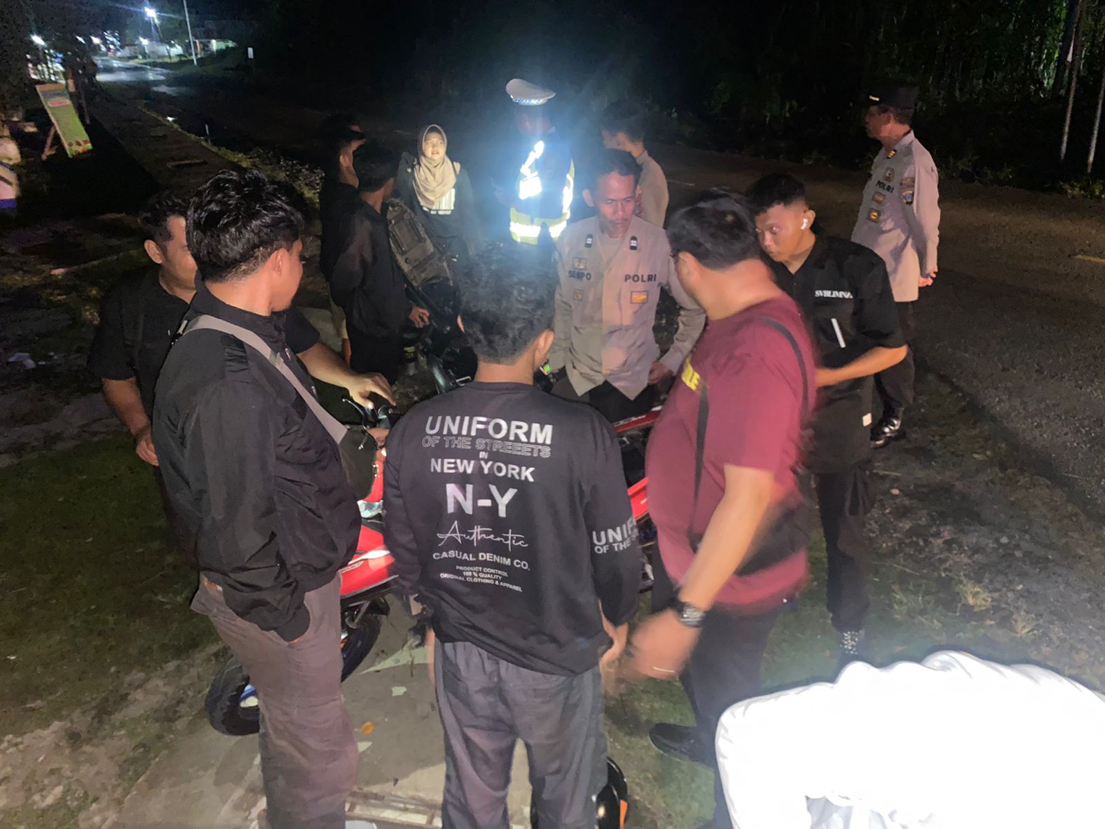 Polres Touna laksanakan KRYD, sasaran miras, premanisme, senpi dan sajam, narkoba, judi, curas, curanmor dan penyakit masyarakat, Sabtu (25/01/2025).