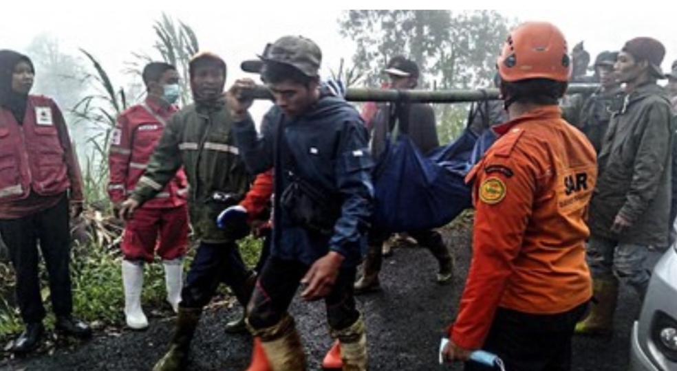 BNPB melaporkan sebanyak 16 orang meninggal dunia akibat longsor yang terjadi Desa Kasimpar, Kecamatan Petungkriyono, Kabupaten Pekalongan, Jawa Tengah. Dok. BNPB