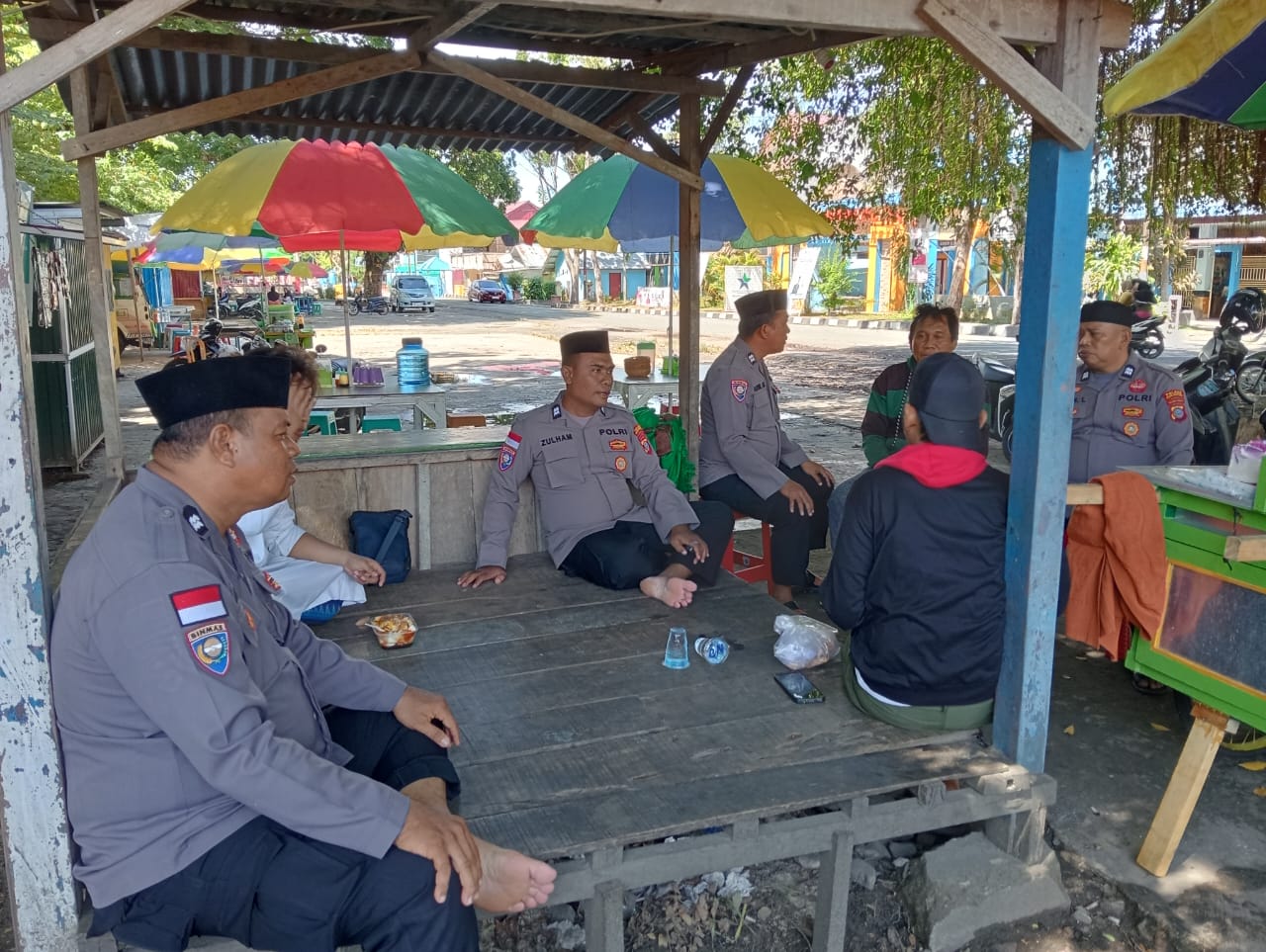 Satgas II Preemtif melalui tim Da'i Polri terus mengintensifkan kegiatan sambang dan silaturahmi dengan masyarakat, Kelurahan Loji, Kecamatan Parigi, Kabupaten Parigi Moutong, pada Senin (17/2/2025).