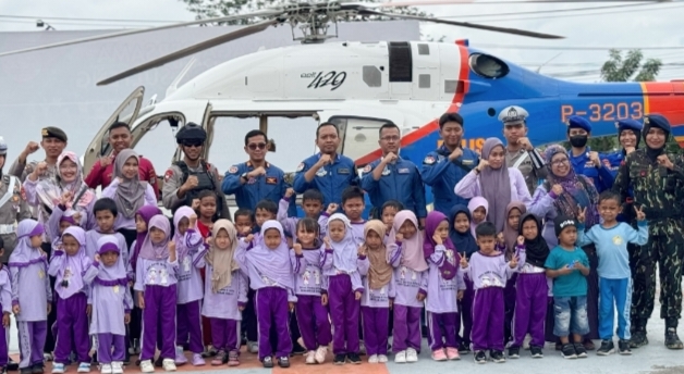 TK Alkhairaat Layana Indah melakukan kunjungan edukatif ke Markas Komando (Mako) Kepolisian Daerah (Polda) Sulawesi Tengah, pada Kamis (27/2/2025).