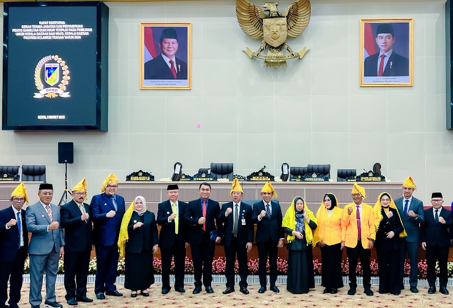 Wakil Bupati Tojo Una-Una, Surya, S.Sos, M.Si menghadiri Rapat Paripurna Serah Terima Jabatan Gubernur Sulawesi Tengah (Foto Media Center Delis & Dejira)