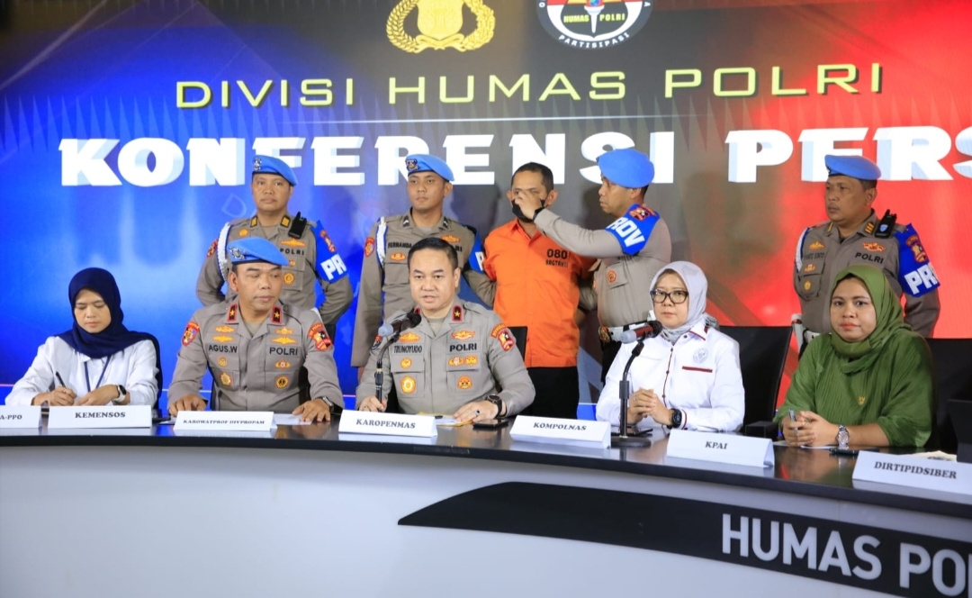 FWLS, eks-Kapolres Ngada, sebagai tersangka dalam kasus kekerasan seksual