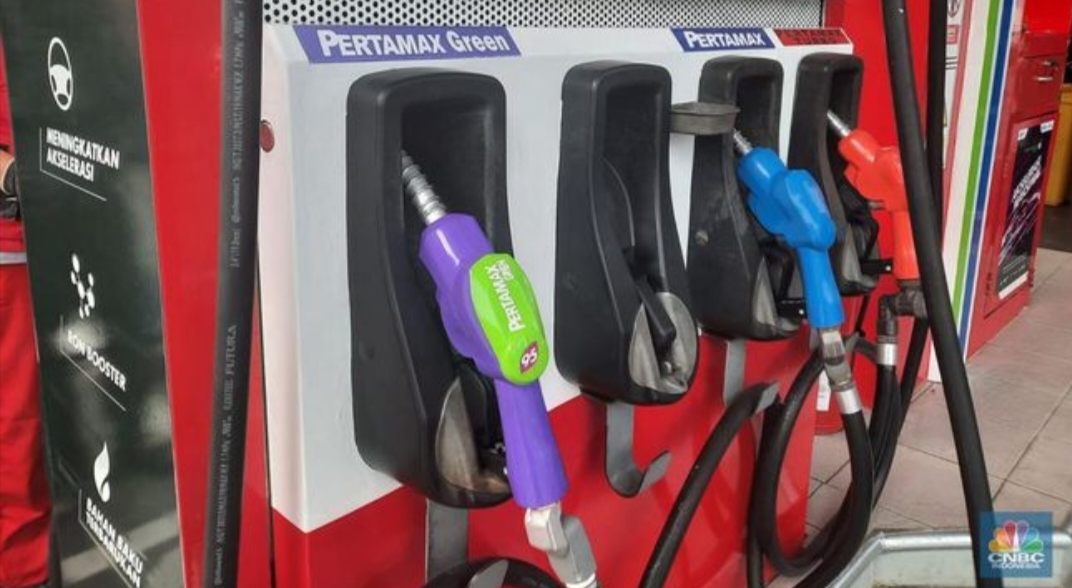 Foto: BBM Pertamax Green (RON 95) PT Pertamina (Persero) di SPBU Pertamina MT Haryono, Jakarta Selatan, Senin (24/7/2023). (CNBC Indonesia/Firda Dwi Muliawati)