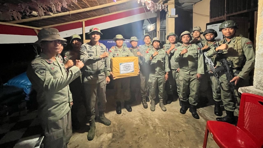 Kombes Pol Kurniawan Tandi Rongre, S.I.K., M.Si., yang juga menjabat sebagai Kasatgas III Preventif Ops Madago Raya, melakukan kunjungan kerja di empat Pos Kamtibmas di wilayah operasi Kabupaten Poso, pada Sabtu (22/3/2025).