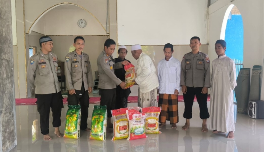 Polres Tojo Una una (Touna), Penyaluran Zakat Fitrah yang berhak