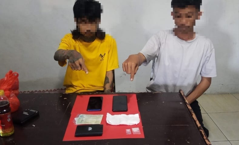 Polres Parigi, mengamankan 2 orang pemudan berinisial RE (26) dan HA (22) yang diduga membawa paket narkotika jenis sabu.