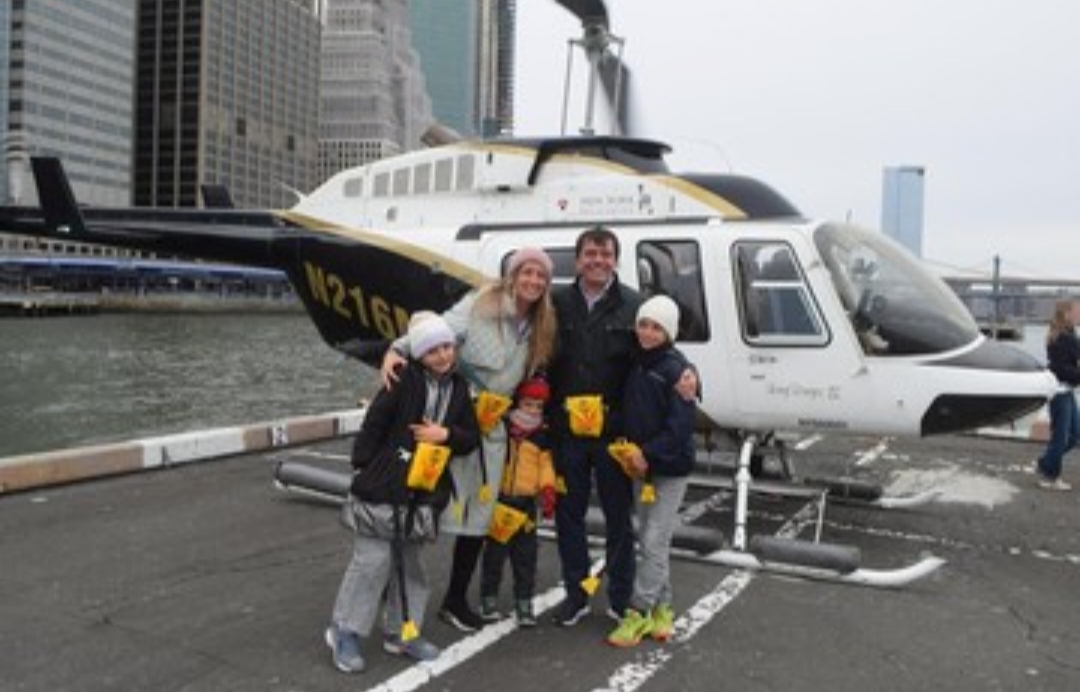 Helikopter Jatuh di New York, Bos Siemens dan Keluarga Tewas/Foto: Twitter
