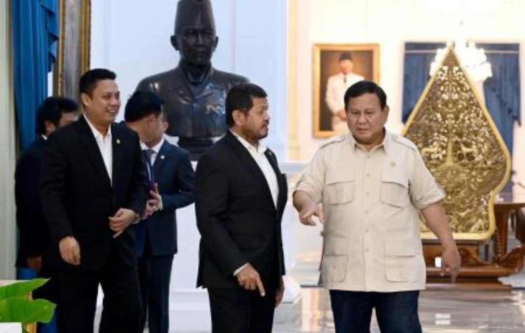 Presiden Prabowo Subianto menerima pimpinan Komisi V DPR di Istana Merdeka, Jakarta (foto: Sekretariat Presiden)