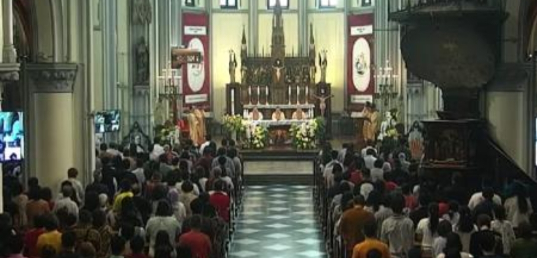 Gereja Katedral Jakarta menggelar Misa Pontifikal Minggu Paskah 2025, Minggu (20/4/2025). (Foto: Komsos Katedral Jakarta/YouTube)