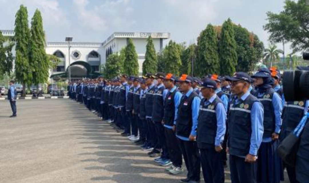 Kemenag melepas kebarangkatan 342 petugas haji ke Arab Saudi di Embarkasi Haji Pondok Gede, Jakarta Timur, Senin (28/4/2025). (Foto: Danandaya Arya Putra)