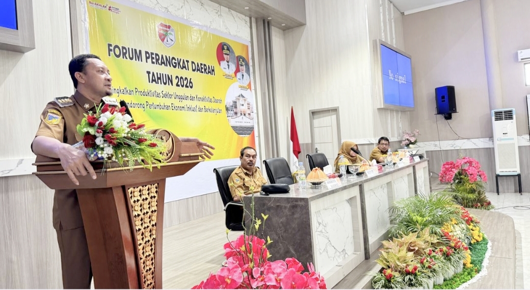(Foto: Linda prokopim) Bupati Touna Ilham Lawidu SH, Forum Perangkat Daerah Tahun 2026 yang berlangsung di Aditoriun Kantor Bupati Tojo Una-Una, Selasa (8/4/2025).
