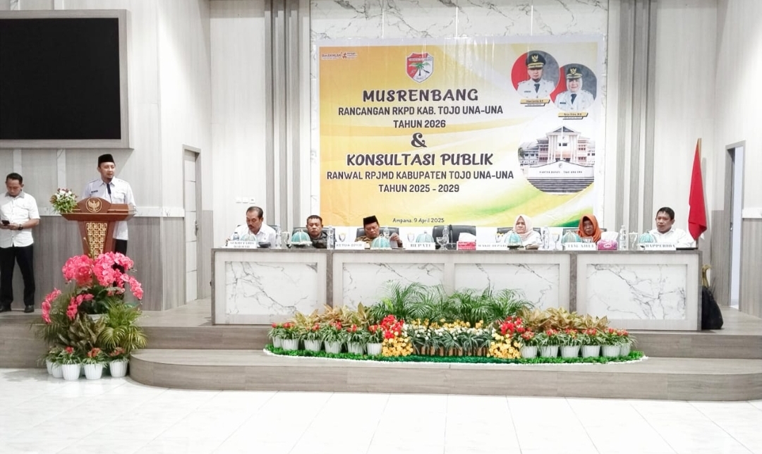 Musrenbang dibuka langsung oleh Bupati Tojo Una-Una, Ilham Lawidu, SH