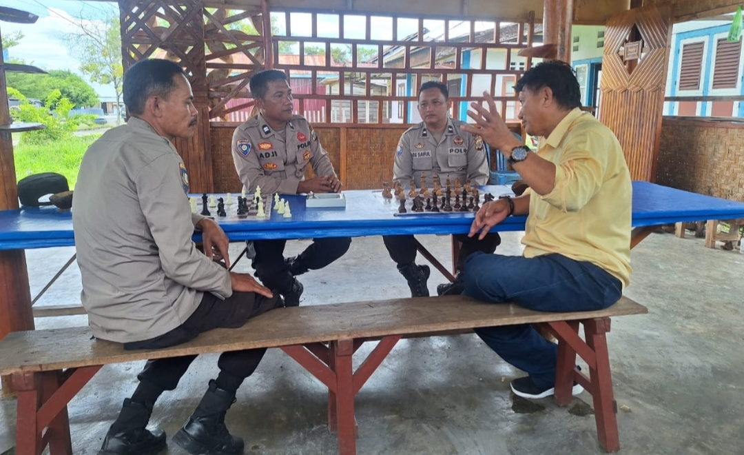 Satbinmas Polres Tojo Una Una (Touna), Melaksanakan Sambang Silaturahmi kerumah Ketua Serikat Pekerja Seluruh Indonesia (SPSI) Touna
