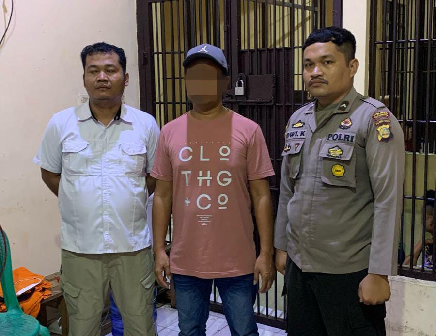 Sat Reskrim Polres Tojo Una Una resmi melakukan penanahan kepada oknum Kepala Desa