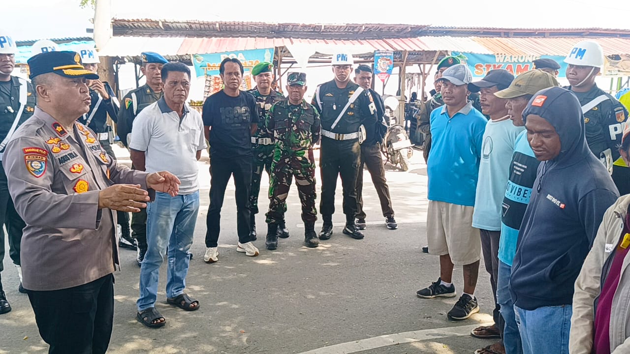 Satuan Tugas (Satgas) Operasi Pekat Tinombala Sosialisasi Premanisme di lokasi obyek wisata pantai Kampung Nelayan Palu, Sabtu (24/5/2025) pagi.