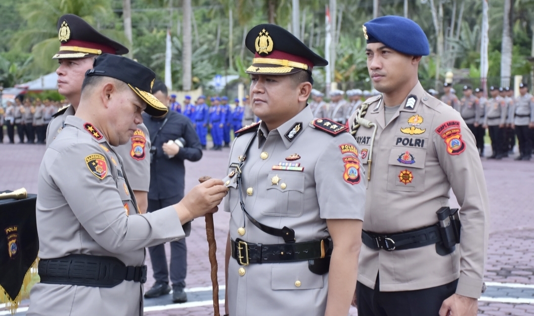Kapolda Sulawesi Tengah (Sulteng) Irjen Pol Dr. Agus Nugroho memimpin pelaksanaan serah terima jabatan (sertijab) Kepala Kepolisian Resor (Kapolres) Parigi Moutong AKBP Agustian Nugraha