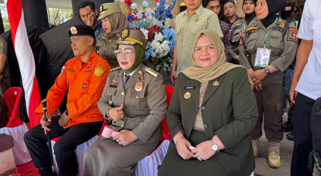 Wakil Bupati Tojo Una-Una, Surya menghadiri apel Apel Kesiapsiagaan dalam rangka peringatan ke-106 Damkar, ke-75 Satpol PP dan ke-63 Satlinmas tahun 2025 tingkat Provinsi Sulawesi