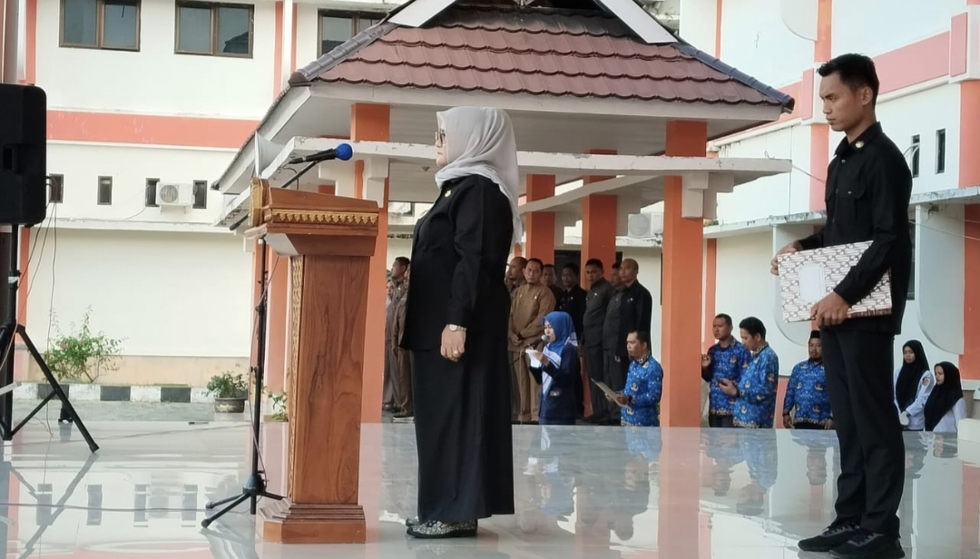 Wakil Bupati Touna, Surya bertindak sebagai Inspektur Upacara
