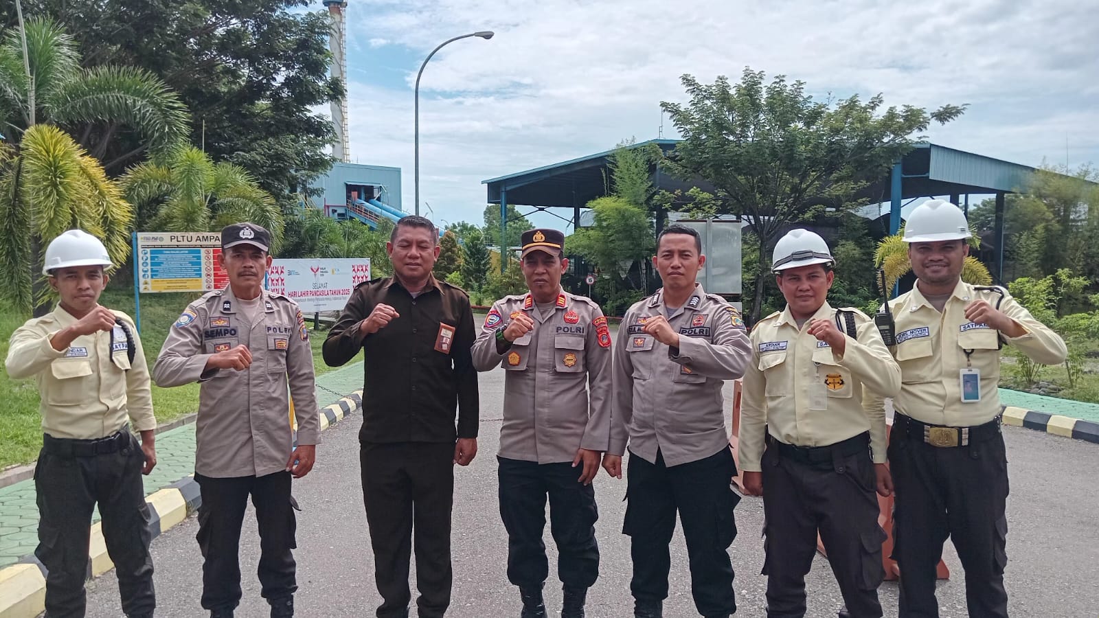 Sat Binmas Touna, Kegiatan Pembinaan Keamanan Swakarsa (BINKAMSA) menyambangi Satuan Pengamanan (Satpam) PLTU Sabo Kecamatan. Ampana Tete.