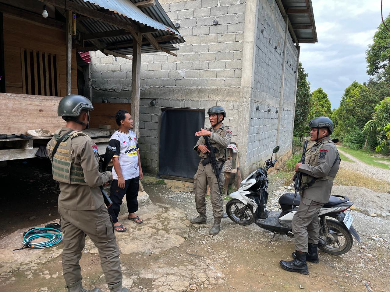 Satgas III Preventif Operasi Madago Raya melalui personel Pos Kamtibmas Tamanjeka melaksanakan kegiatan sambang