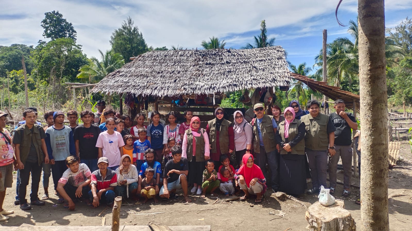 Dinas Kependudukan dan Pancatatan Sipil (Dukcapil) Kabupaten Tojo Una Una (Touna), melaksanakan Inovasi PAK TANTRI (Pelayanan Khusus Tanpa Antri)