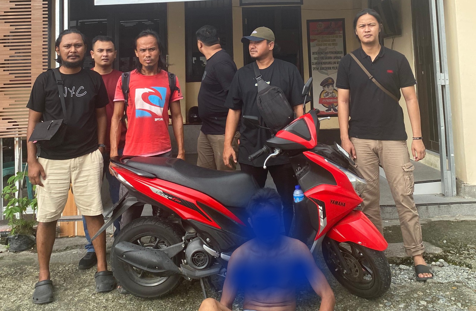Tim Resmob Polres Tojo Una-Una (Touna) dengan sigap menangkap seorang pria berinisial Str (26). Ia diduga mencuri sepeda motor