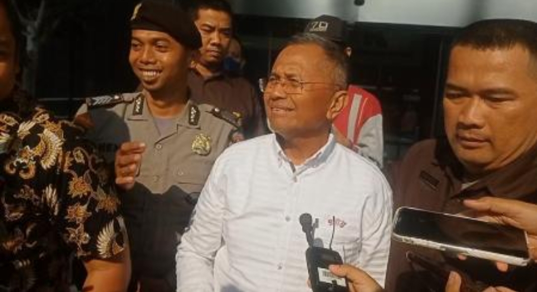 Mantan Menteri BUMN Dahlan Iskan ditetapkan tersangka kasus pemalsuan surat oleh Polda Jatim. (foto: iNews)