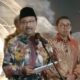 Menteri Sosial Saifullah Yusuf alias Gus Ipul menyerahkan daftar usulan 40 nama Pahlawan Nasional kepada Menteri Kebudayaan Fadli Zon (foto: Felldy Utama)