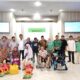 Bupati Tojo Una-Una, Ilham Lawidu secara simbolis menyerahkan Bantuan Asistensi Rehabilitasi Sosial (ATENSI) dari Kementerian Sosial Republik Indonesia (Kemensos RI untuk penyandang disabilitas, lansia dan kelompok rentan di Kabupaten Tojo Una-Una, Jumat (7/11/2025).