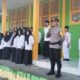 Kapolsek Ampana Kota, Iptu Maryanto, menjadi Pembina Upacara di Madrasah Tsanawiyah Negeri (MTSN) Tojo Una-Una di Desa Sabulira, Kecamatan Ratolindo.