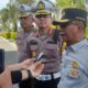 Kepala Kantor Wilayah (Kakanwil) PT Jasa Raharja Sulawesi Tengah, Sugeng Hariadi, S.Pd., melalui kegiatan doorstop usai menghadiri Apel Gelar Pasukan di Mapolda Sulteng.