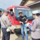 Satgas OPS Keselamatan 2026 Polres Morowali Utara, tengah memberikan arahan keselamatan dijalan raya (ft.ist)
