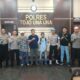 Melalui mediasi kedua belah pihak sepakat untuk menyelesaikan kesalahpahaman tersebut secara kekeluargaan di Polres Touna