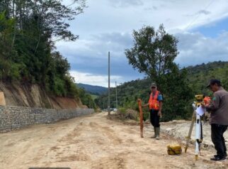 Pembangunan jalan akses menuju Kecamatan Seko, Kabupaten Luwu Utara, Sulawesi Selatan resmi berjalan