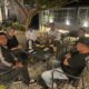 Diskusi santai bertajuk Ngopi Bareng bersama wartawan dan Supervisor Penunjang Operasional Andristo Manintang, Petugas Penunjang Bisnis Keagenan (PPBK) Samun Hendrawan, serta Petugas Penunjang Operasional (PPO) Frischa Prisilia dilingkup BRI, yang digelar di Café Dmistik, Ampana Kota, Jumat (10/4/2026).