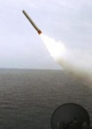 Militer AS kembali melancarkan serangan ke Iran, Rabu (10/6) (Foto: AP)