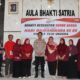 Kapolres Tojo Una-Una AKBP Yanna Djayawidya, S.I.K., M.H., bersama jajaran Pejabat Utama, anggota Bhayangkari, perwakilan PMI, dan panitia kegiatan berfoto bersama di Aula Bhakti Satria, usai kegiatan Bhakti Kesehatan Donor Darah dalam rangka Hari Bhayangkara ke-80, Jumat (19/6/2026).