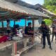 Personel Batalyon A Pelopor Satbrimob Polda Sulawesi Tengah melaksanakan patroli dialogis dan bersilaturahmi langsung dengan warga Desa Ngata Baru, Kabupaten Sigi, Selasa (07/07/2026).