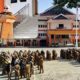 Wakil Bupati Tojo Una‑Una, Hj. Surya, memberikan arahan dan amanat kepada seluruh Aparatur Sipil Negara (ASN) dan Pegawai Pemerintah dengan Perjanjian Kerja (PPPK) saat memimpin Apel Pagi Bersama yang dirangkaikan dengan kegiatan pengisian data Sensus Ekonomi 2026, di halaman Kantor Bupati Tojo Una‑Una, Selasa (7/7/2026).