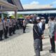 Wakapolres Tojo Una-Una Kompol Junus Djoni Achpah memimpin langsung apel konsolidasi dan pengecekan kesiapan personel di Mako Satlantas Polres Touna, Minggu (12/7/2026).